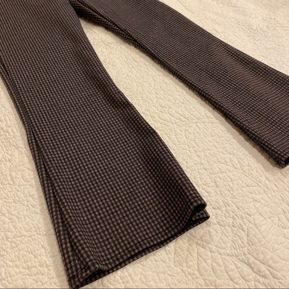 Gingham Kick Flare Cropped Legging Maroon and Gray